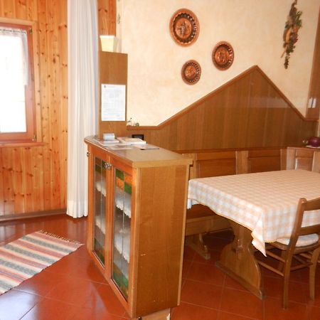 Casa Elda Apartment Isolaccia Luaran gambar